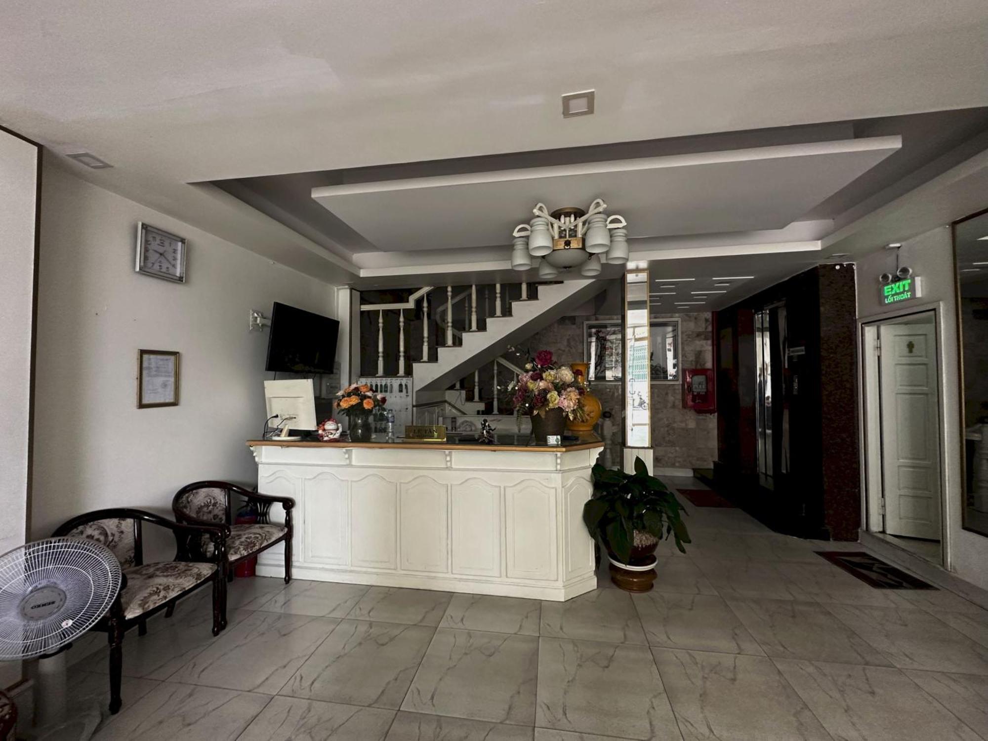 Oyo 1196 Le Vu Hotel Đà Lạt Exterior foto