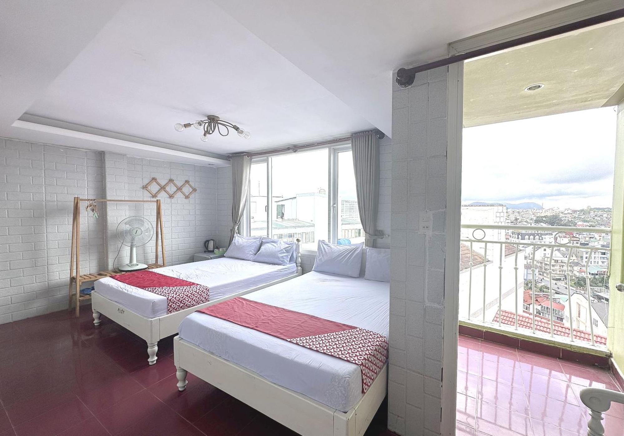 Oyo 1196 Le Vu Hotel Đà Lạt Exterior foto
