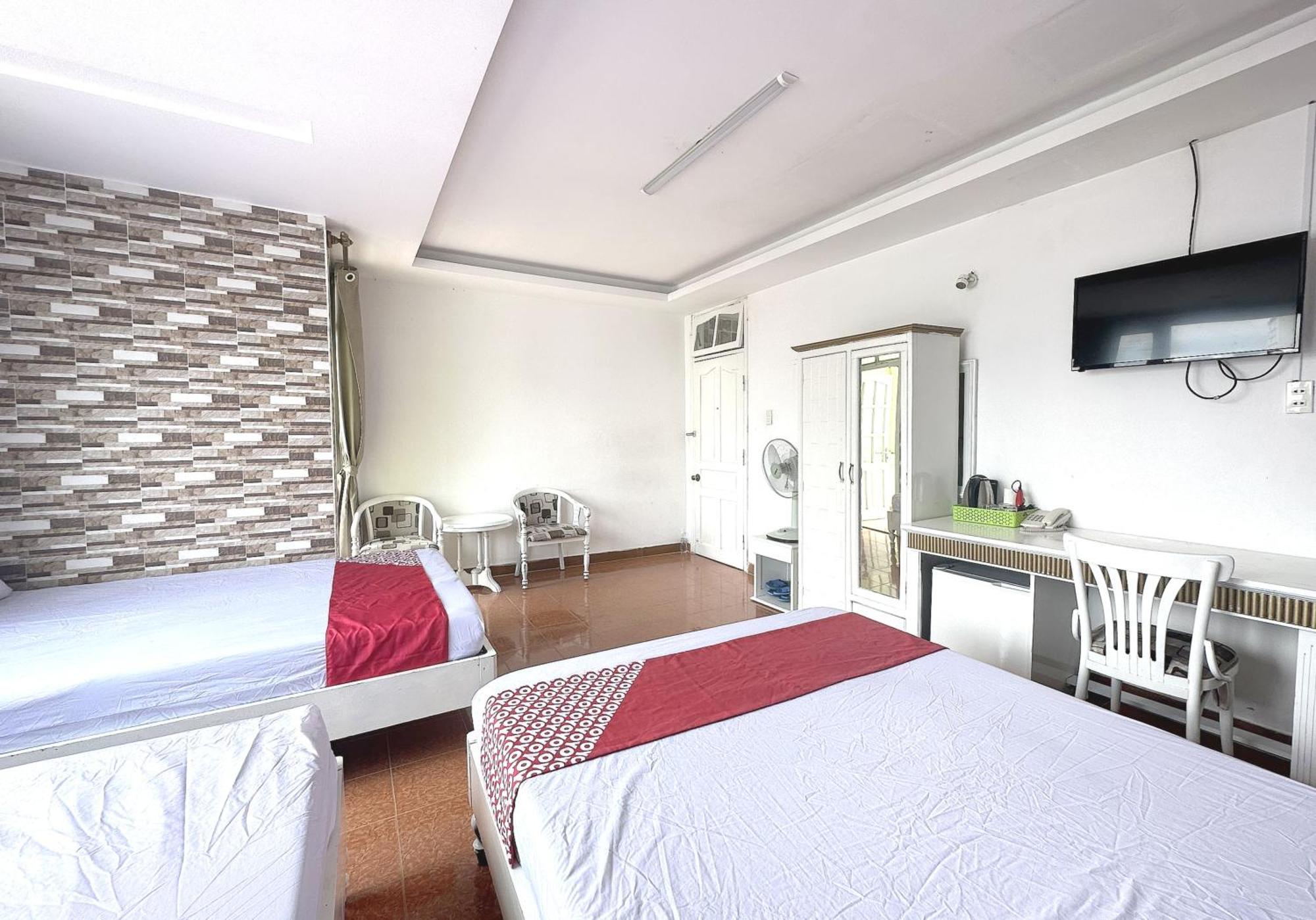 Oyo 1196 Le Vu Hotel Đà Lạt Exterior foto
