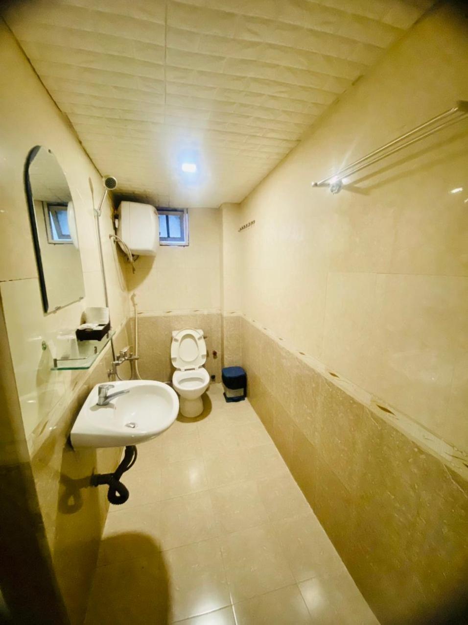 Oyo 1196 Le Vu Hotel Đà Lạt Exterior foto