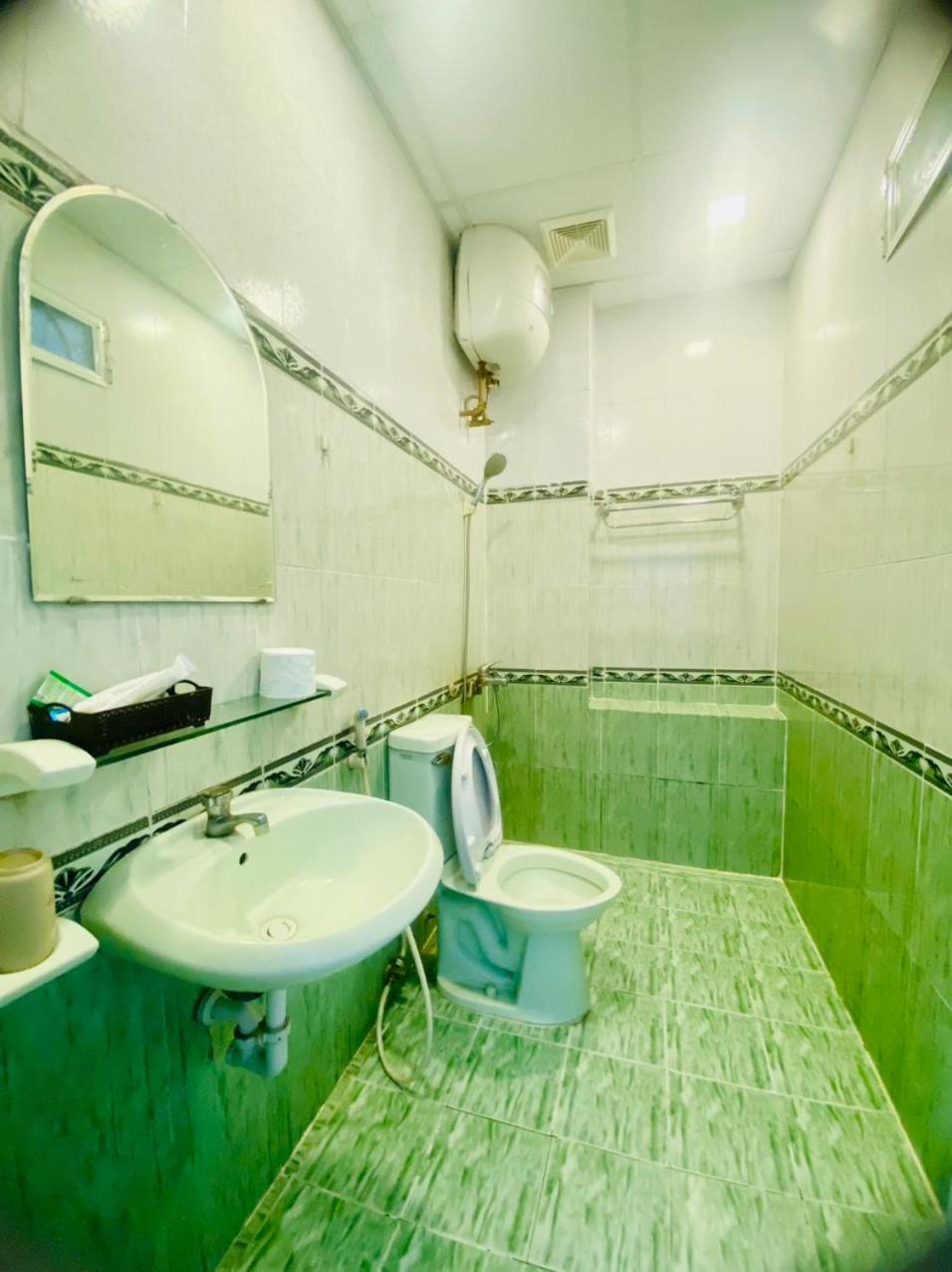 Oyo 1196 Le Vu Hotel Đà Lạt Exterior foto